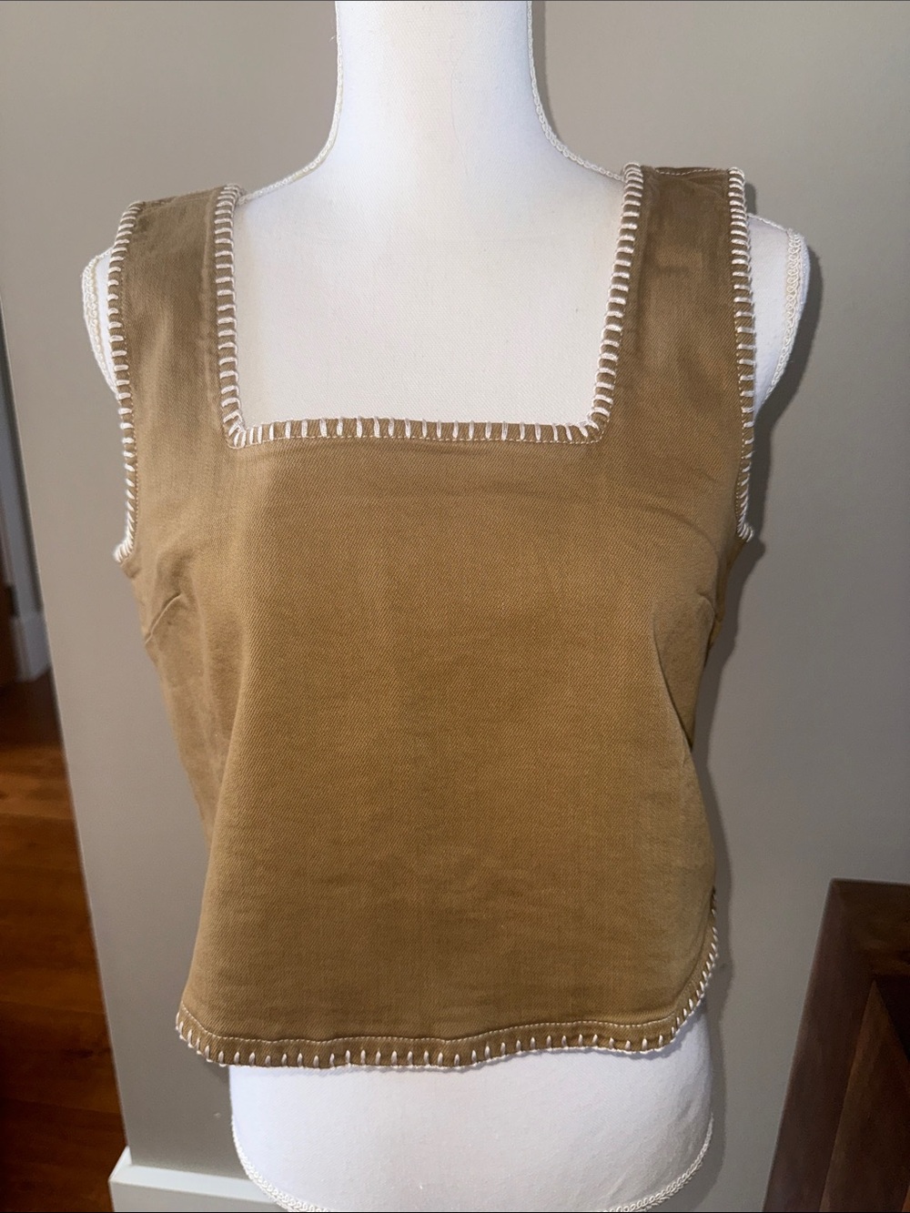 Rails Tan Crop Top with White Trim